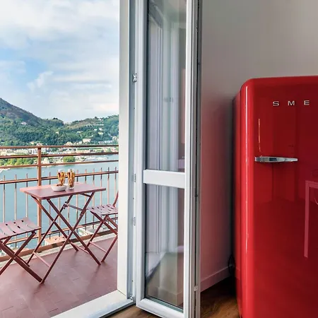 Appartement In The Sky - 150 Steps, By Myhomeincomo *