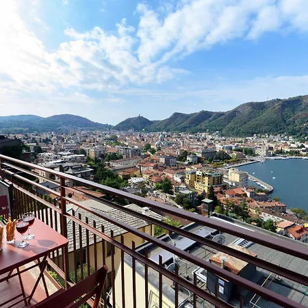 In The Sky - 150 Steps, By Myhomeincomo Appartement
