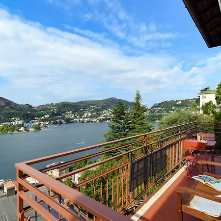 In The Sky - 150 Steps, By Myhomeincomo Appartement *